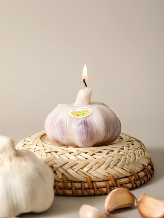 Handmade Garlic Candle - Garden Fresh Summer Decor, Realistic Vegetable Candle, Luxury Kitchen Accent, Handmade Soy Wax Candle, Foodie Gift
