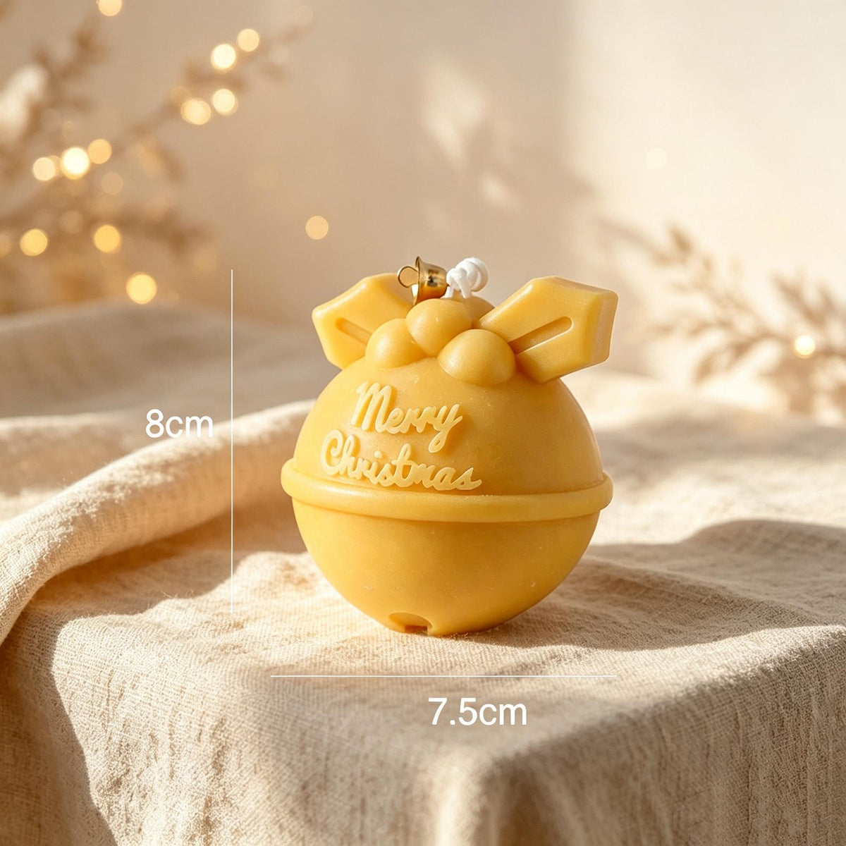 Alternate view of the christmas bell & bauble candle.