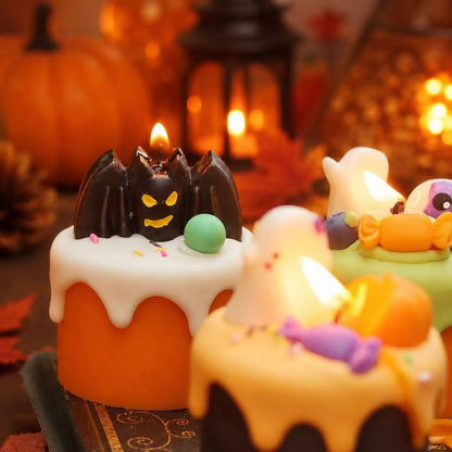 Detail view of the halloween ghost & pumpkin candle.