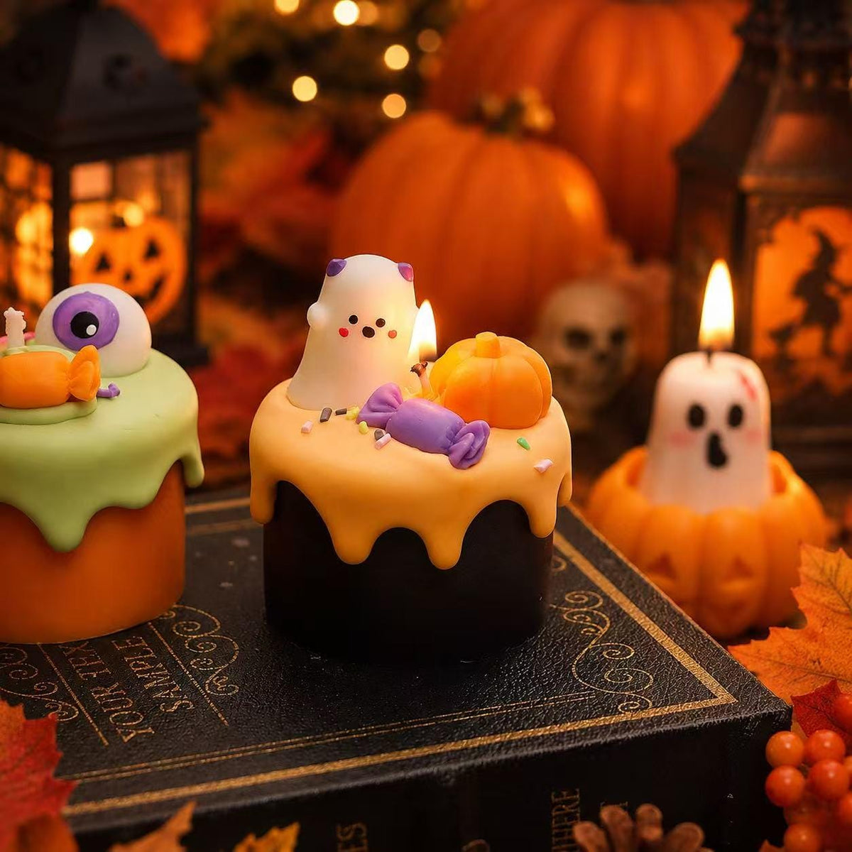 Handmade Halloween Candle, Cute Ghost Candle,Pumpkin Candle,Spooky Candle,Kawaii Halloween Decor, Halloween Gift,Fall Candle,Handmade Candle