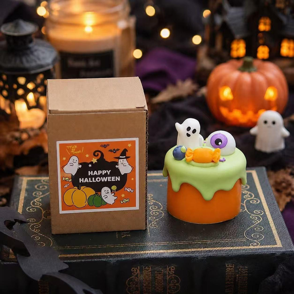 Handmade Halloween Candle, Cute Ghost Candle,Pumpkin Candle,Spooky Candle,Kawaii Halloween Decor, Halloween Gift,Fall Candle,Handmade Candle